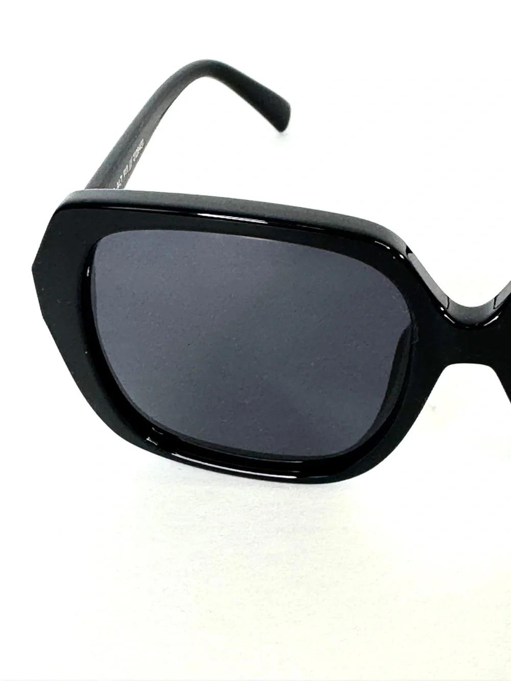 LE SPECS FroFro Alt Fit Polarized Sunglasses Black 56mm Gradient Square